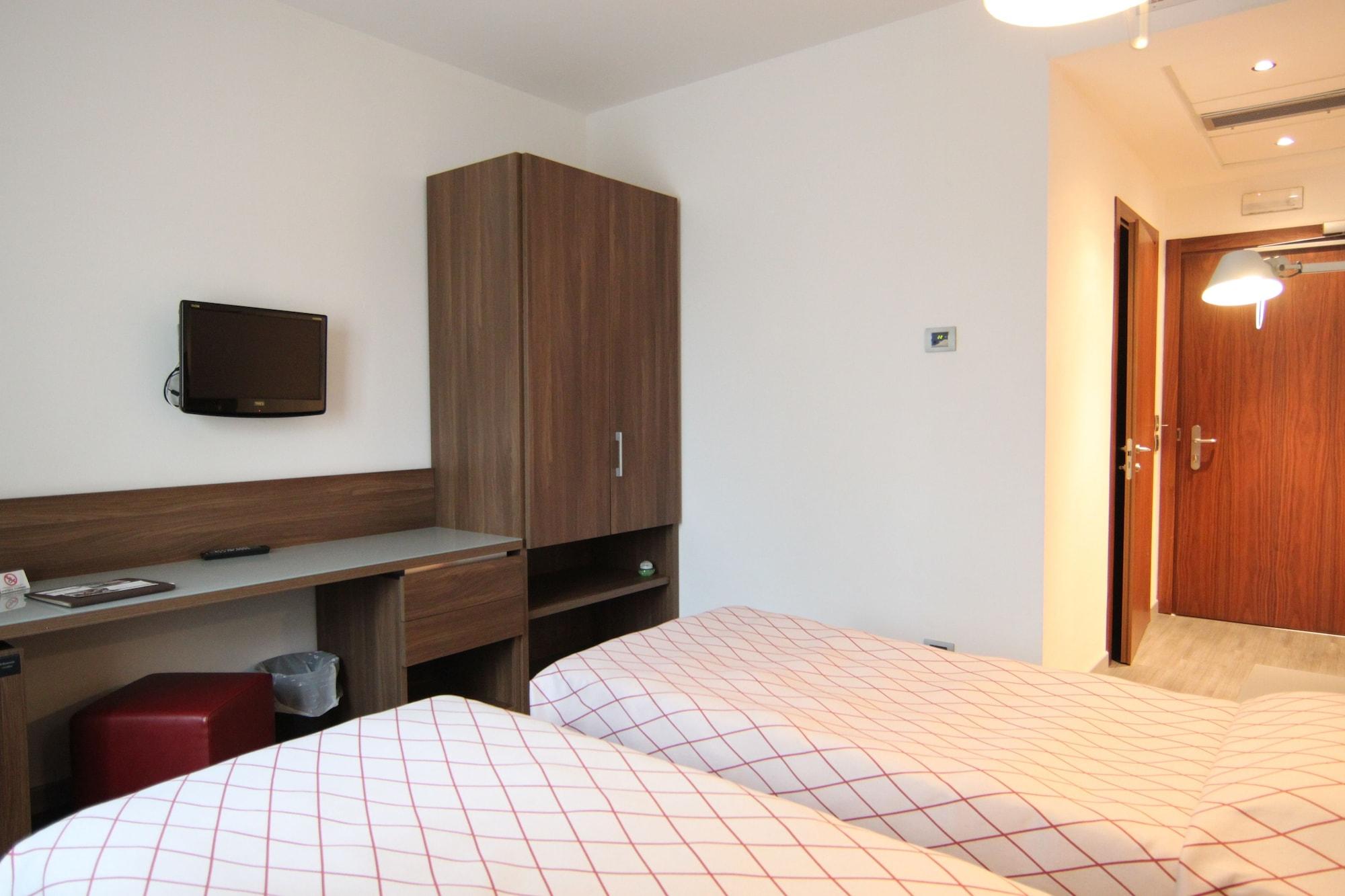 Apartamento Residenza Del Parco Vigevano Exterior foto