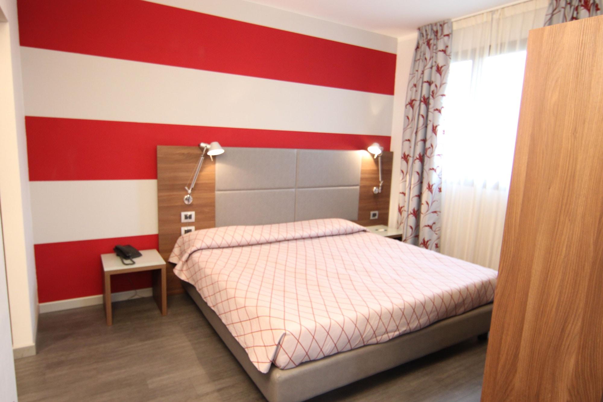 Apartamento Residenza Del Parco Vigevano Exterior foto