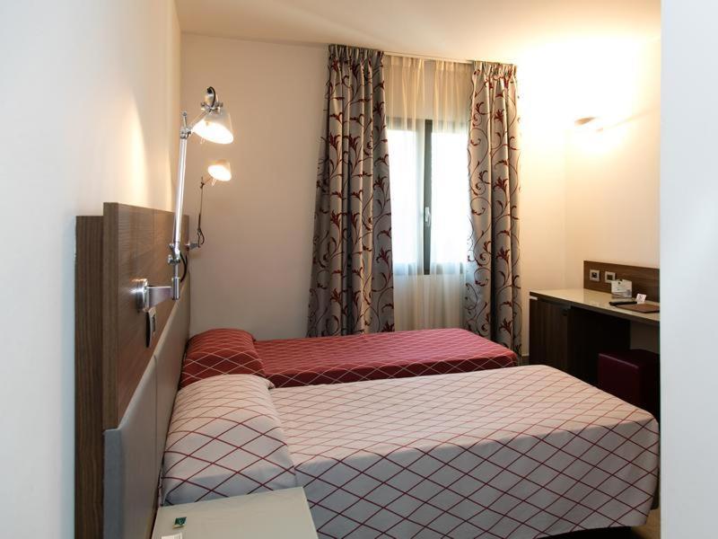 Apartamento Residenza Del Parco Vigevano Exterior foto